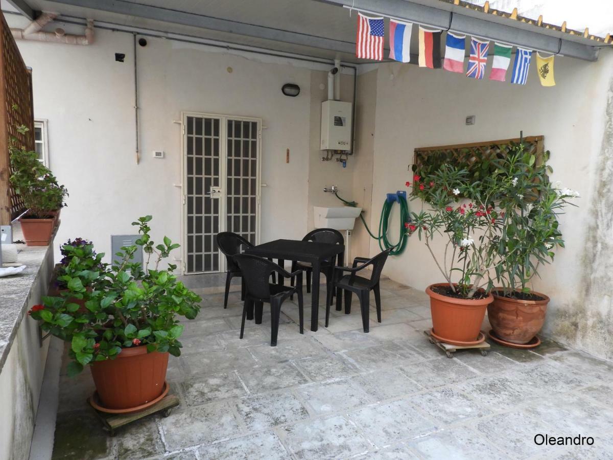 Apartament Oleandro E Glicine Lecce Zewnętrze zdjęcie